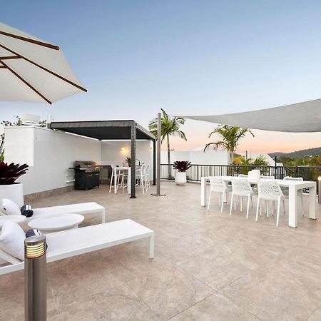 Penthouse With Private Roof Top Terrace- Noosa エクステリア 写真